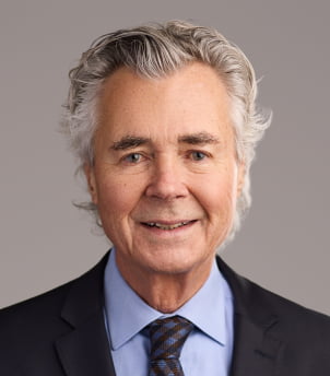 Hon. Pierre Pettigrew, p.c., membre du Conseil privé